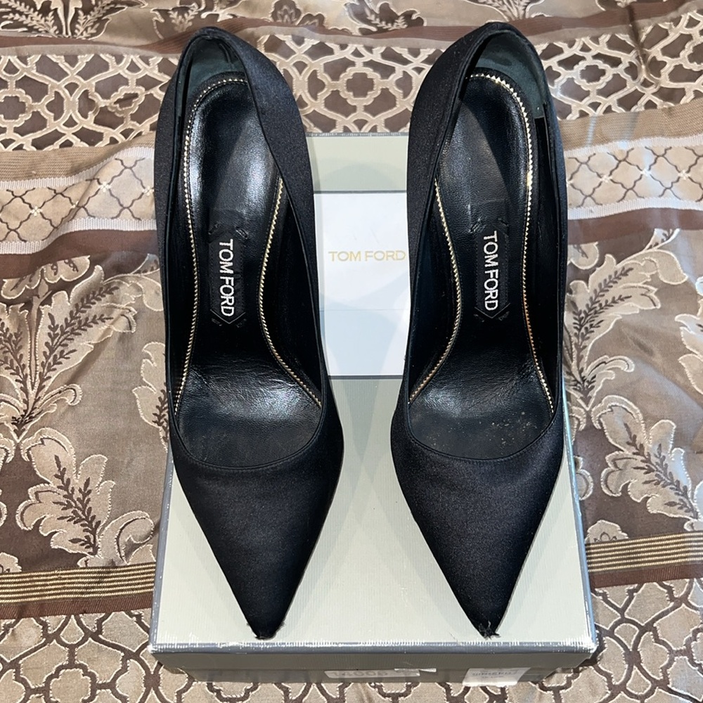 Tom Ford Suede Pumps